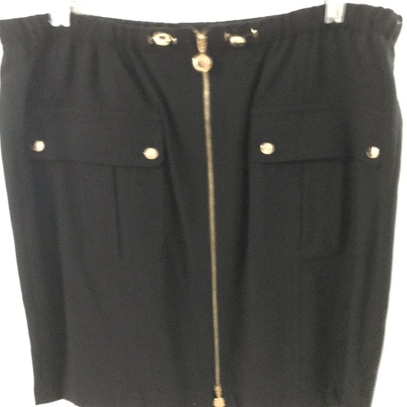 Comes with sleeveless zippered top and full length zipper skirt.Never worn - Picture 2 of 2